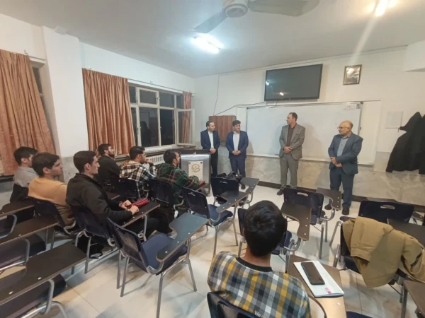 بازدید معاونین استانی و نظرسنجی از دانشجویان 2