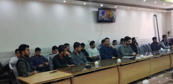 کاربرد هوش مصنوعی در آموزش و یادگیری و سواد رسانه، در سالن جلسات مرکز برگزار کردند. 
 2