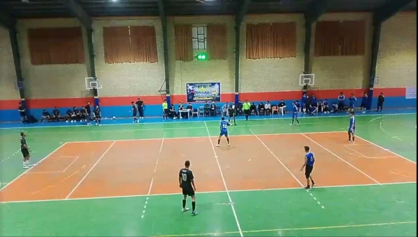 دیدار دو تیم فوتسال مرکز شهید دکتر آیت نجف آباد و پردیس شهید باهنر اصفهان 4