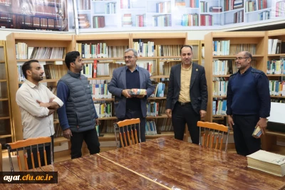  تجلیل از مسول پژوهش دانشگاه در هفته پژوهش