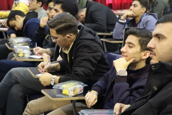 حضور ریاست دانشگاه فرهنگیان استان و هیأت همراه در مرکز به مناسبت روز دانشجو 3