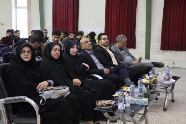 حضور ریاست دانشگاه فرهنگیان استان و هیأت همراه در مرکز به مناسبت روز دانشجو 4