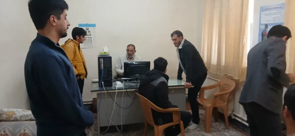 واکسیناسیون آنفلوانزا برای دانشجومعلمان مرکز شهید آیت نجف آباد 4