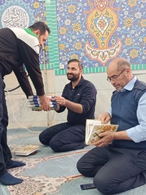  محفل انس با قرآن کریم به مناسبت سومین روز از ماه رحمت و مغفرت
گزارش معنوی جزخوانی پرسنل دانشگاه فرهنگیان شهید آیت نجف آباد 2