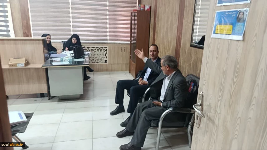 برنامه ریزی هدفمند برای سال تحصیلی آینده

در راستای ارتقای کیفیت آموزشی و برنامه ریزی هدفمند برای سال تحصیلی آینده، سه شنبه 5  خرداد ماه جلسه ای صمیمی و تخصصی با حضور آقای  دکتر خدایار مختاری( مدیر گروه عربی و آموزش زبان و ادبیات فارسی) 